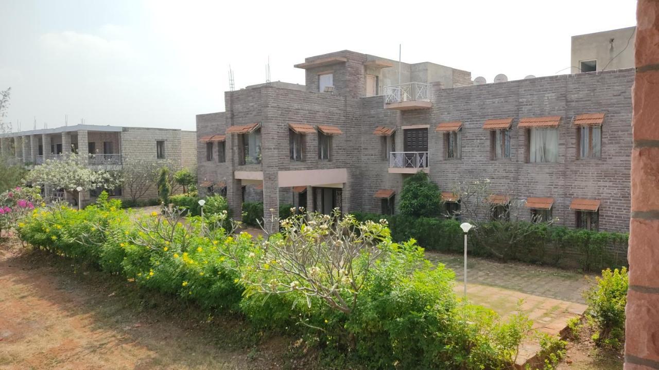Kanthi Resorts Badami Bāgalkot Eksteriør billede