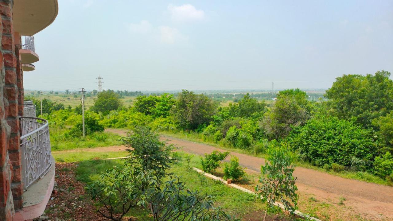 Kanthi Resorts Badami Bāgalkot Eksteriør billede