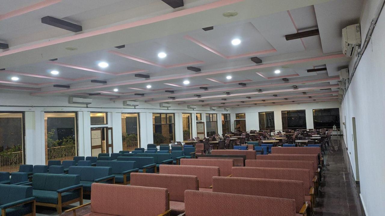 Kanthi Resorts Badami Bāgalkot Eksteriør billede