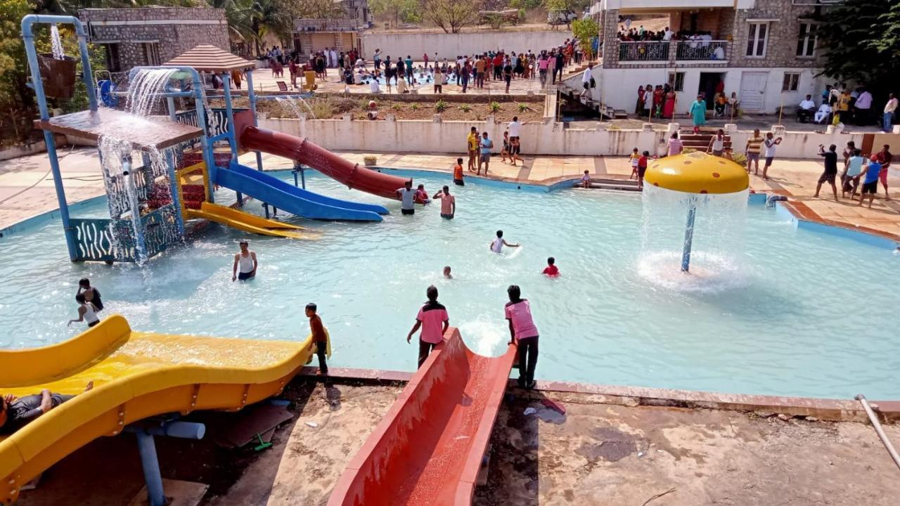 Kanthi Resorts Badami Bāgalkot Eksteriør billede
